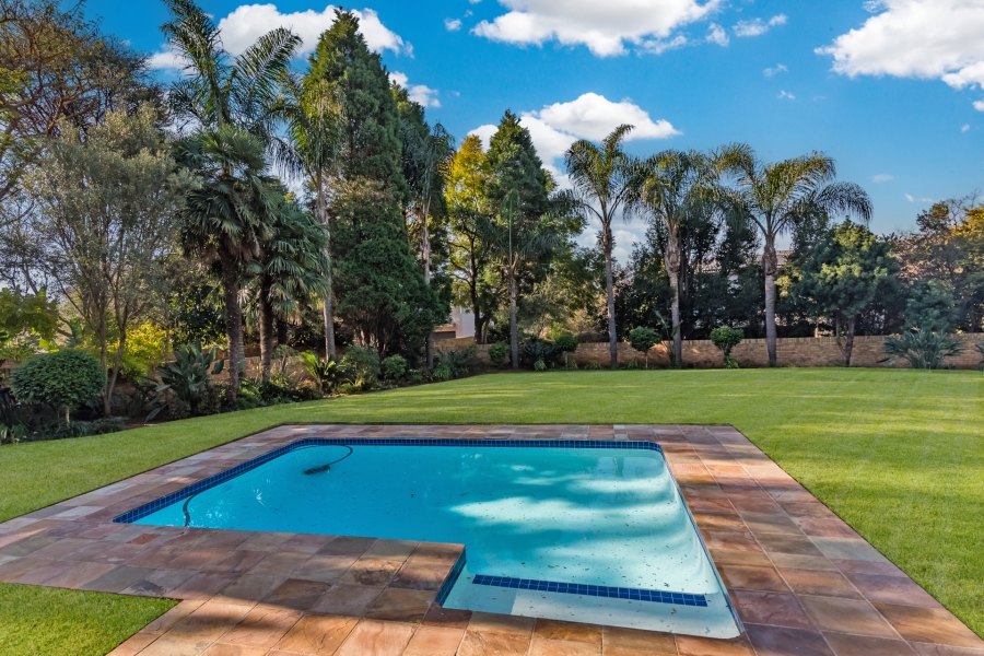 5 Bedroom Property for Sale in Ruimsig Gauteng