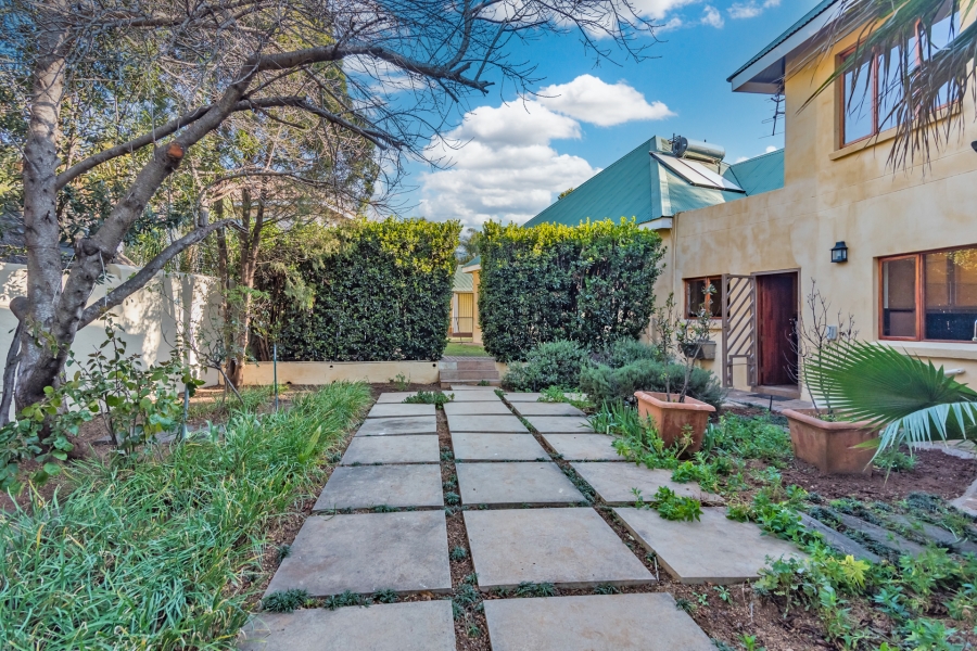 5 Bedroom Property for Sale in Ruimsig Gauteng