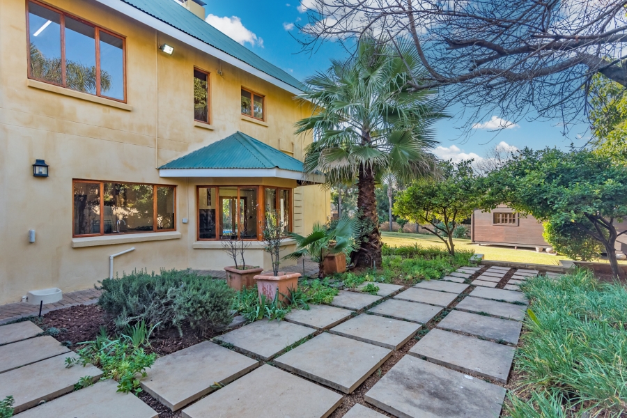 5 Bedroom Property for Sale in Ruimsig Gauteng