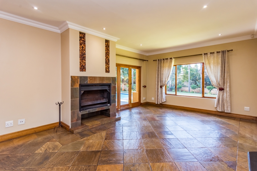 5 Bedroom Property for Sale in Ruimsig Gauteng