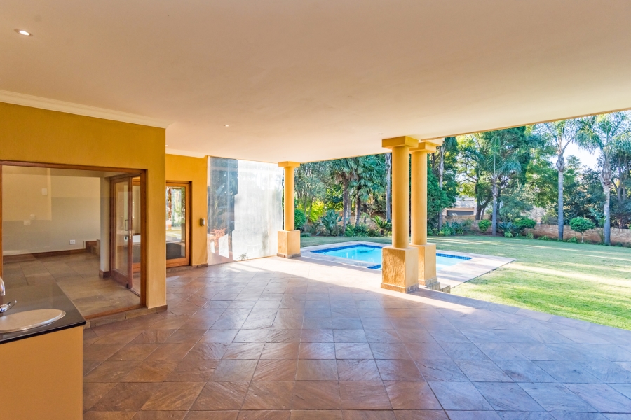 5 Bedroom Property for Sale in Ruimsig Gauteng