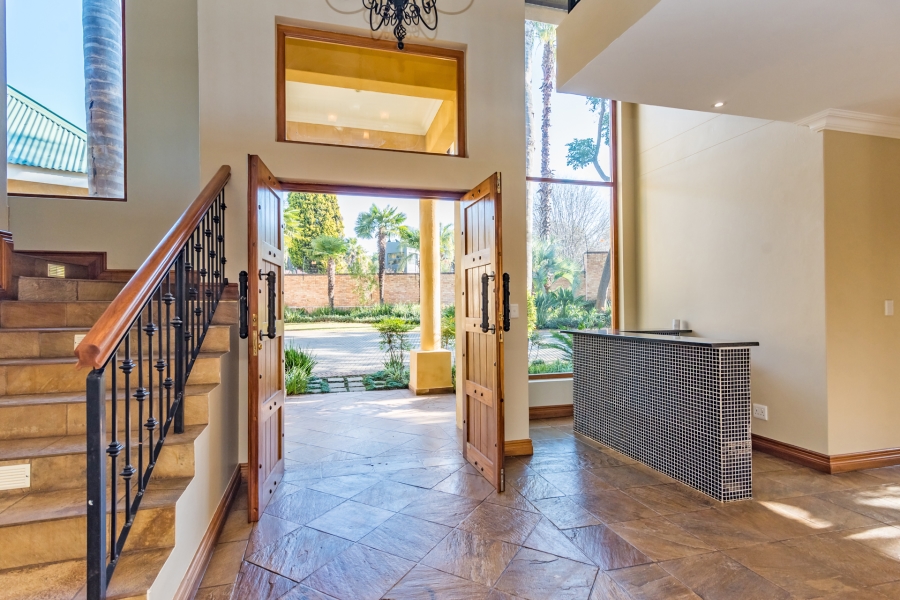 5 Bedroom Property for Sale in Ruimsig Gauteng