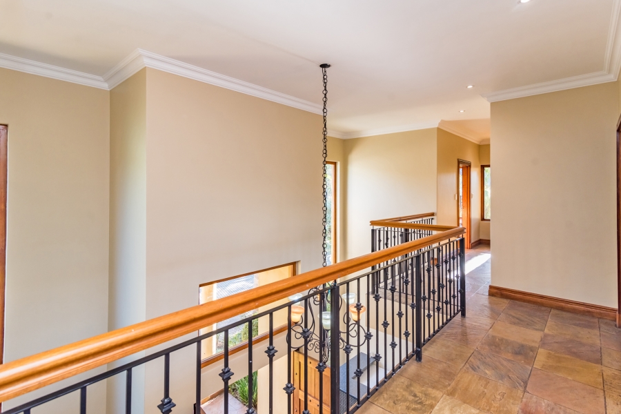 5 Bedroom Property for Sale in Ruimsig Gauteng