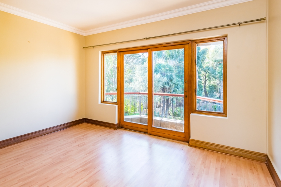 5 Bedroom Property for Sale in Ruimsig Gauteng