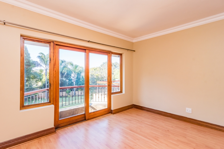5 Bedroom Property for Sale in Ruimsig Gauteng