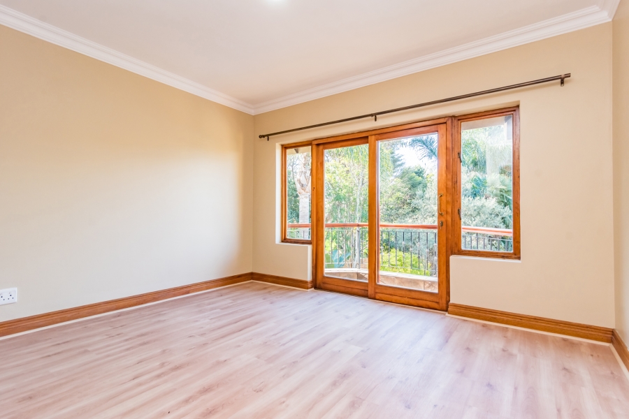 5 Bedroom Property for Sale in Ruimsig Gauteng