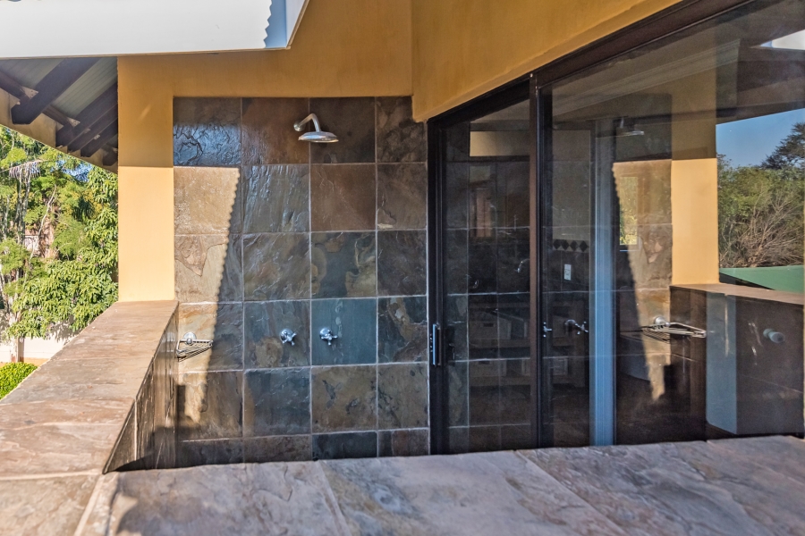 5 Bedroom Property for Sale in Ruimsig Gauteng