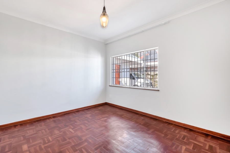 5 Bedroom Property for Sale in Linden Gauteng