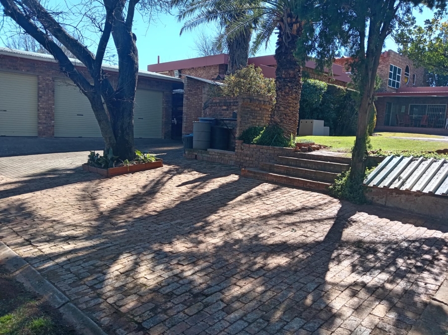5 Bedroom Property for Sale in Meyerton South Gauteng