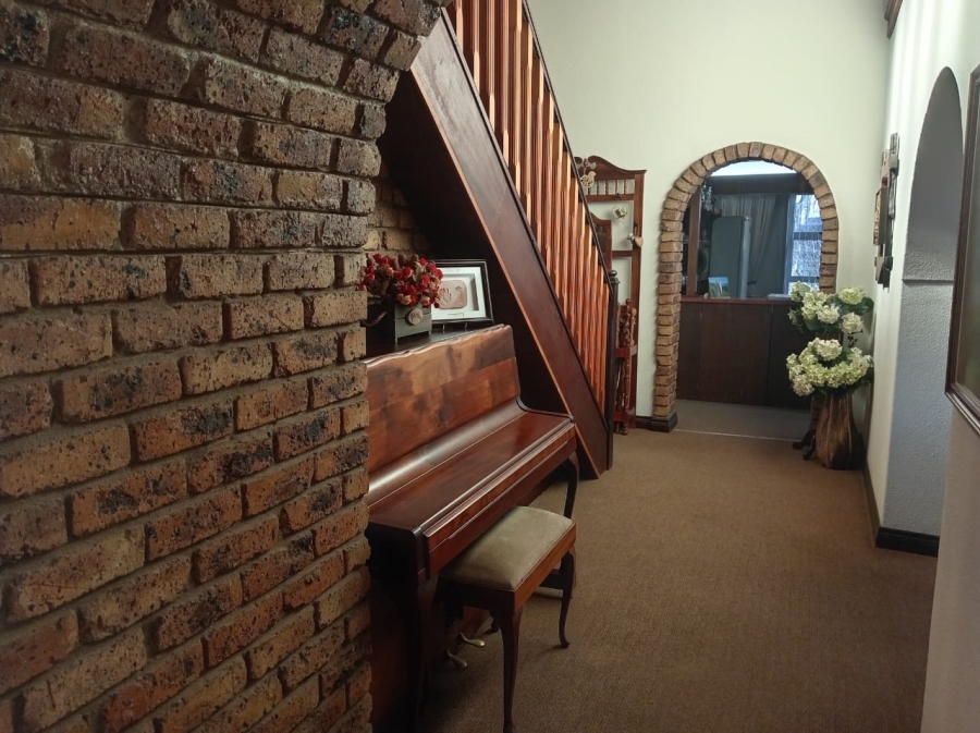 5 Bedroom Property for Sale in Meyerton South Gauteng