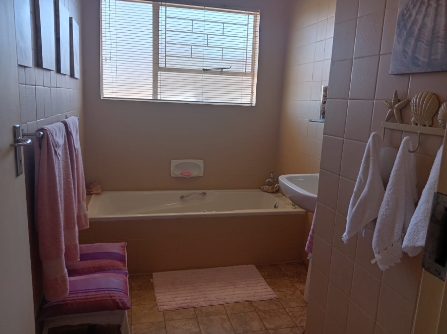 5 Bedroom Property for Sale in Meyerton South Gauteng