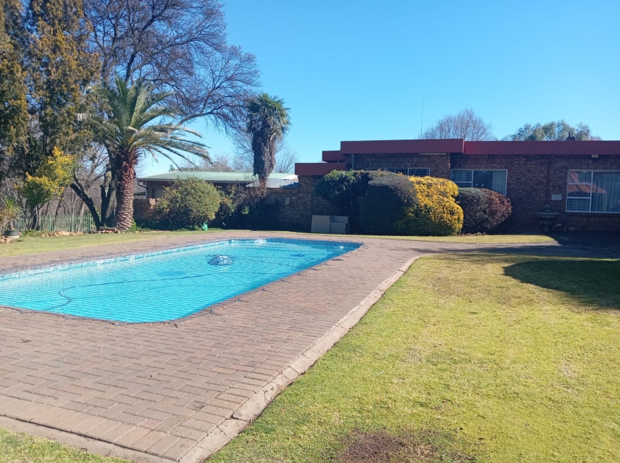 5 Bedroom Property for Sale in Meyerton South Gauteng