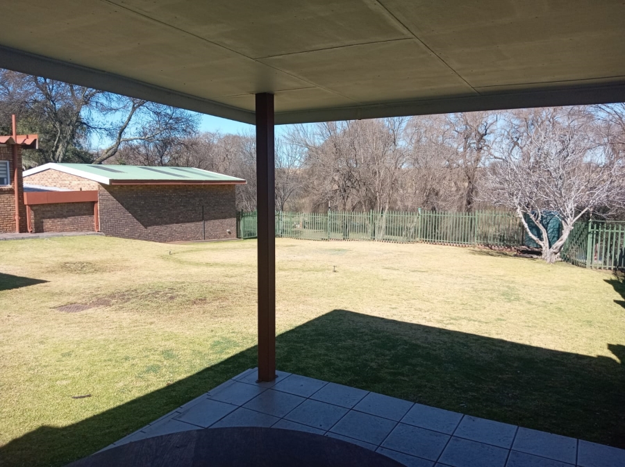 5 Bedroom Property for Sale in Meyerton South Gauteng