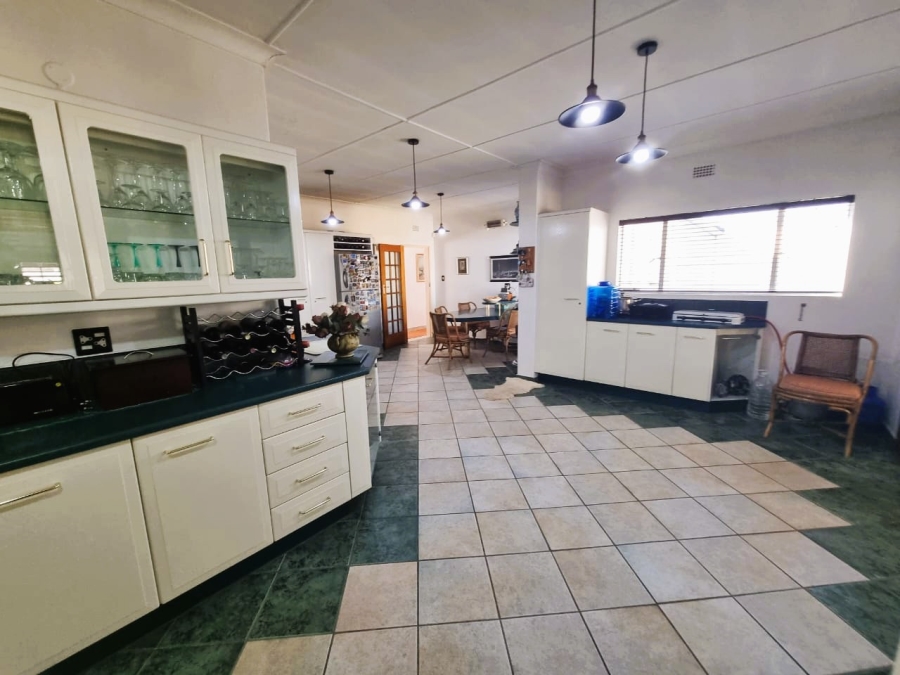 5 Bedroom Property for Sale in Arcon Park Gauteng