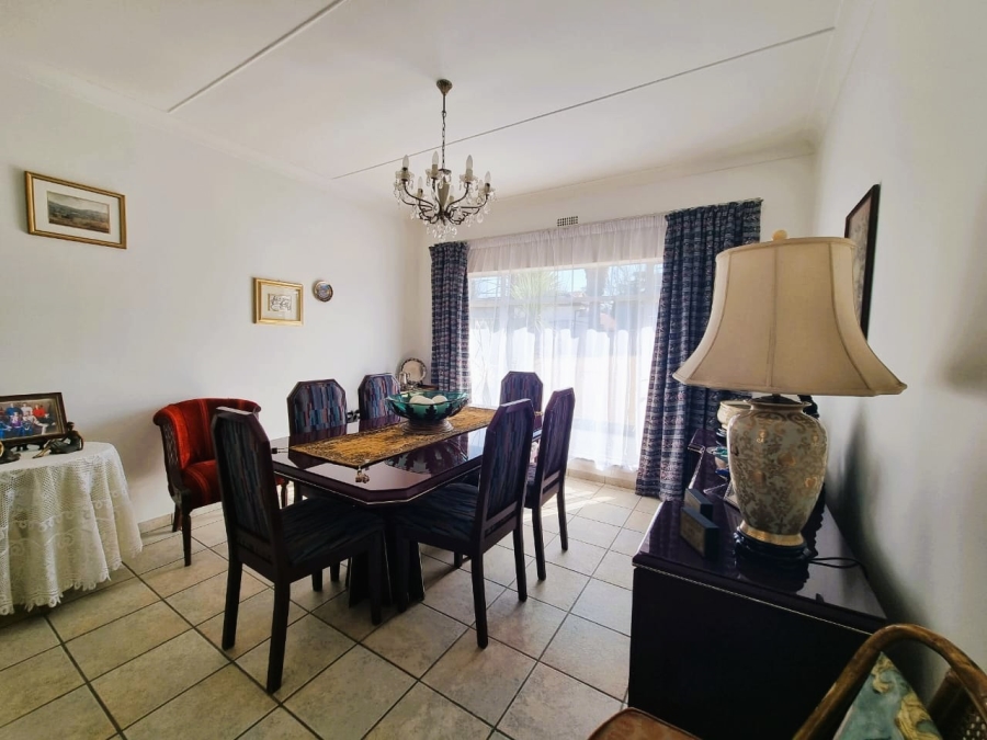 5 Bedroom Property for Sale in Arcon Park Gauteng