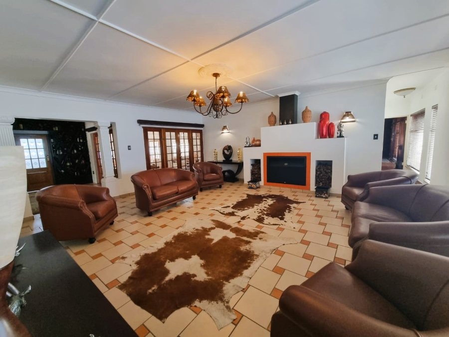 5 Bedroom Property for Sale in Arcon Park Gauteng