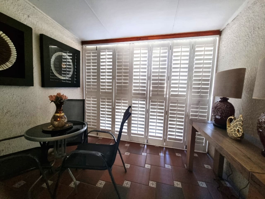 5 Bedroom Property for Sale in Arcon Park Gauteng