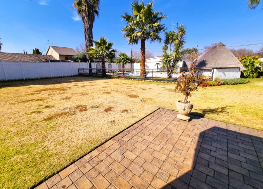 5 Bedroom Property for Sale in Arcon Park Gauteng