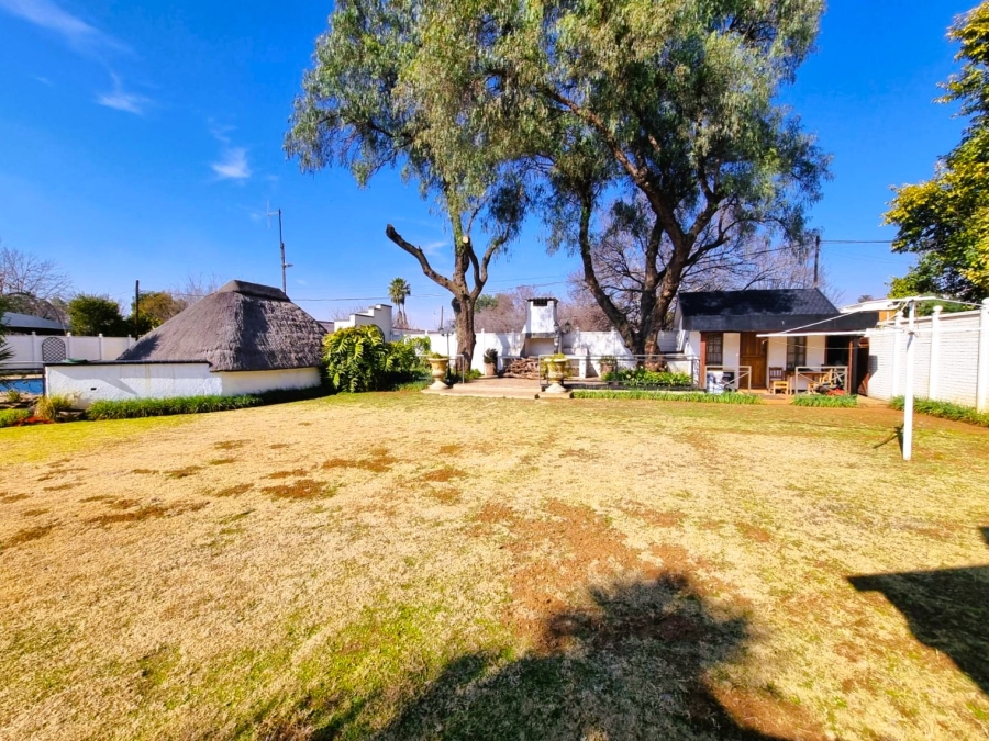 5 Bedroom Property for Sale in Arcon Park Gauteng