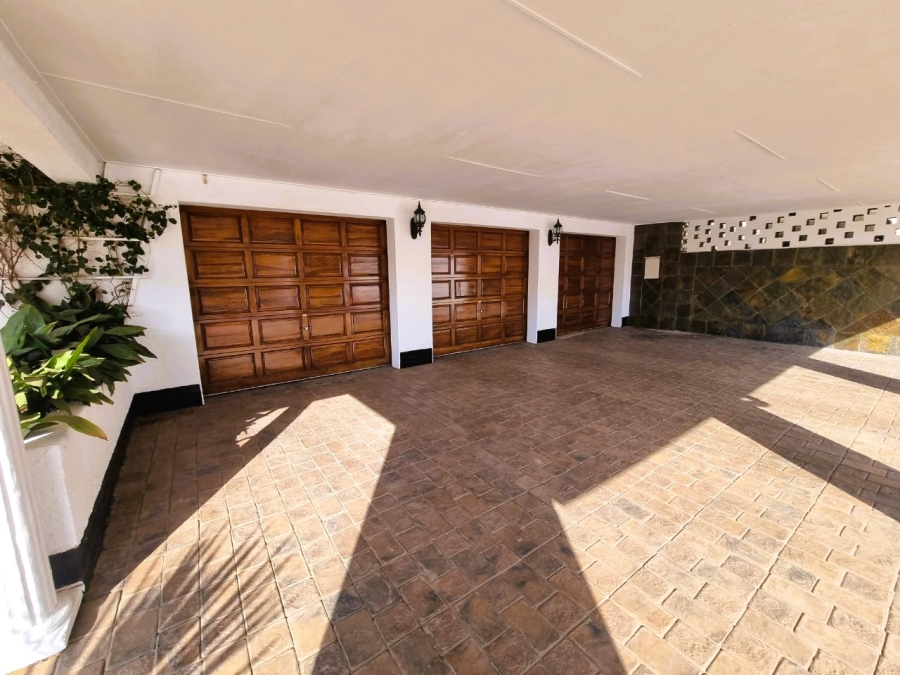 5 Bedroom Property for Sale in Arcon Park Gauteng