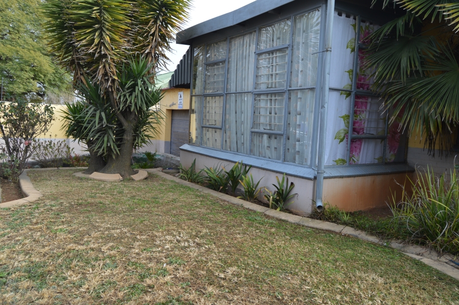 To Let 3 Bedroom Property for Rent in Roodepoort Central Gauteng