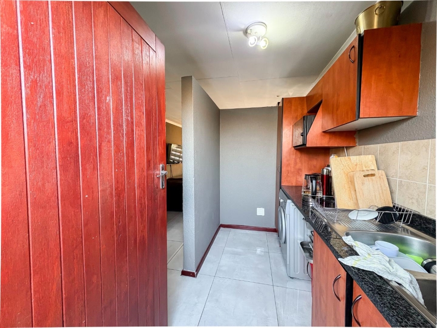 2 Bedroom Property for Sale in Halfway Gardens Gauteng