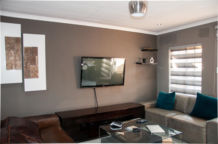 2 Bedroom Property for Sale in Halfway Gardens Gauteng