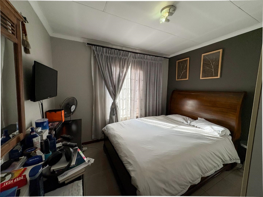 2 Bedroom Property for Sale in Halfway Gardens Gauteng