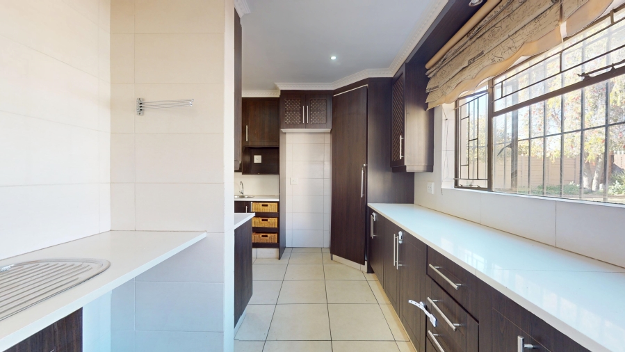 3 Bedroom Property for Sale in Bartlett Gauteng