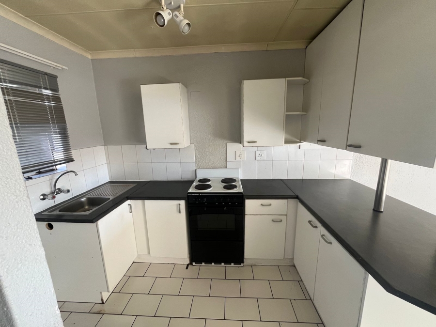 2 Bedroom Property for Sale in Randhart Gauteng
