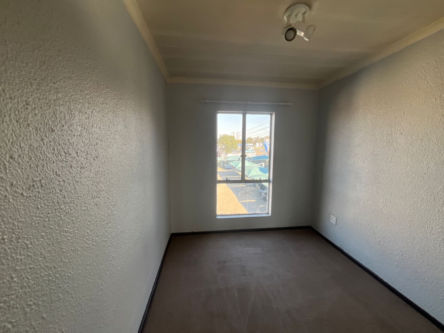 2 Bedroom Property for Sale in Randhart Gauteng