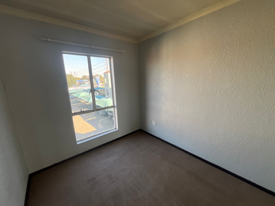 2 Bedroom Property for Sale in Randhart Gauteng