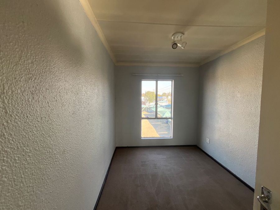 2 Bedroom Property for Sale in Randhart Gauteng