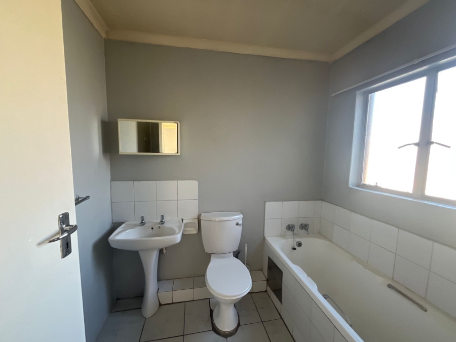 2 Bedroom Property for Sale in Randhart Gauteng
