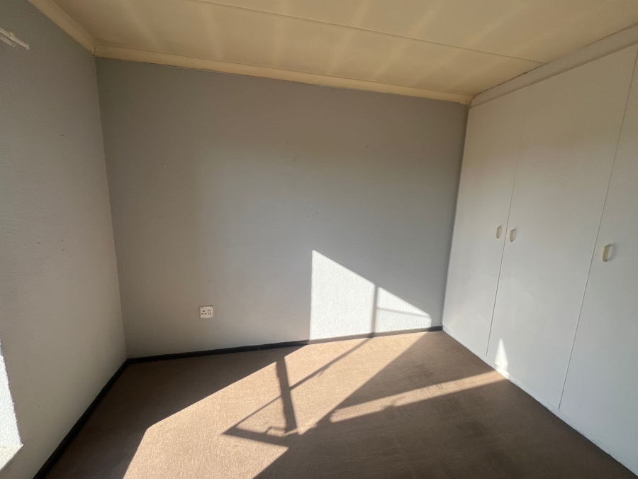 2 Bedroom Property for Sale in Randhart Gauteng