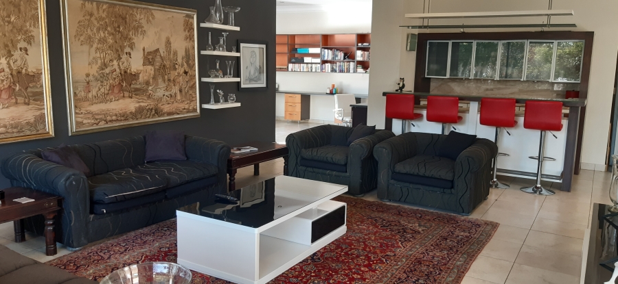 6 Bedroom Property for Sale in Waterkloof Ridge Gauteng
