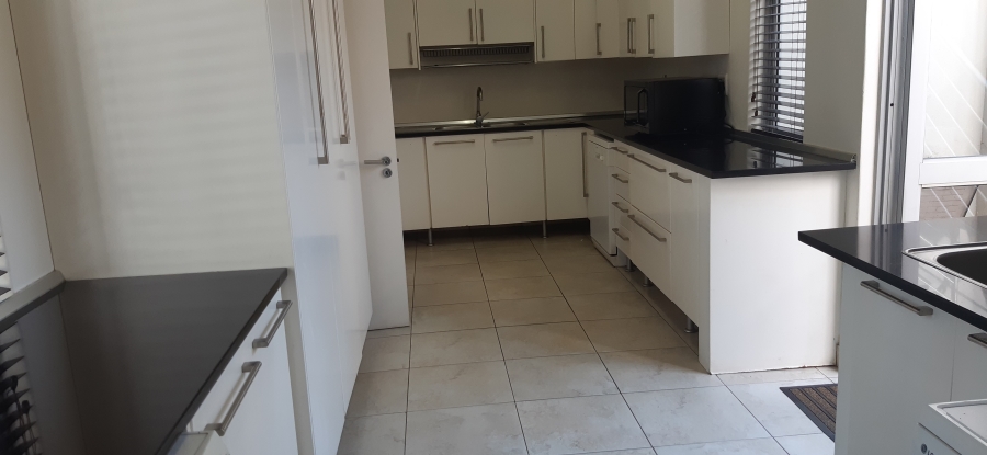 6 Bedroom Property for Sale in Waterkloof Ridge Gauteng