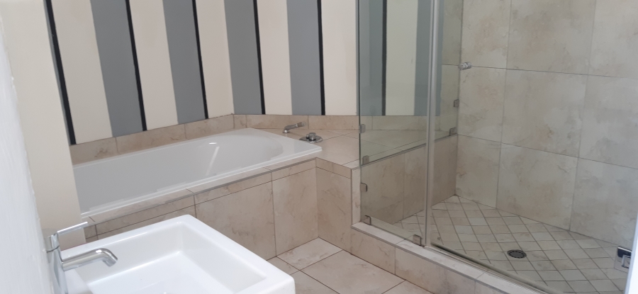 6 Bedroom Property for Sale in Waterkloof Ridge Gauteng