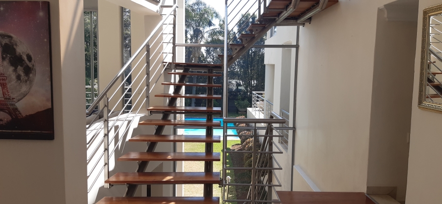 6 Bedroom Property for Sale in Waterkloof Ridge Gauteng