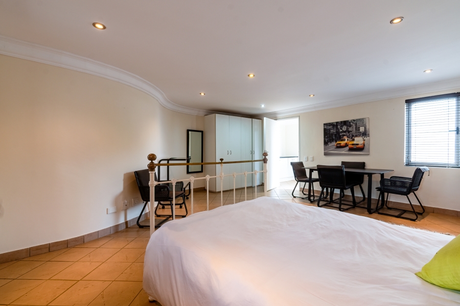 6 Bedroom Property for Sale in Waterkloof Ridge Gauteng