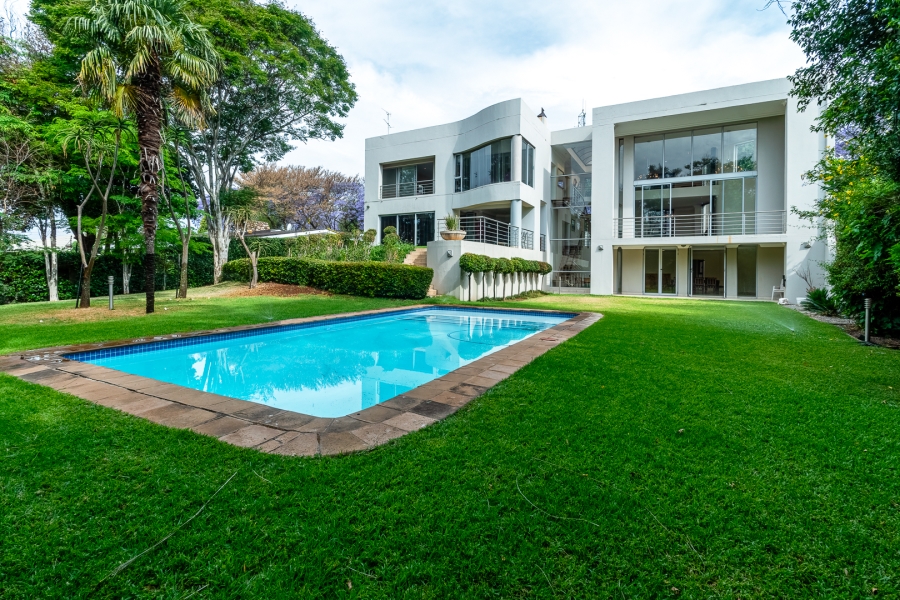 6 Bedroom Property for Sale in Waterkloof Ridge Gauteng