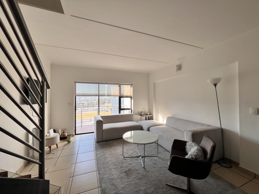 To Let 3 Bedroom Property for Rent in Barbeque Downs Gauteng