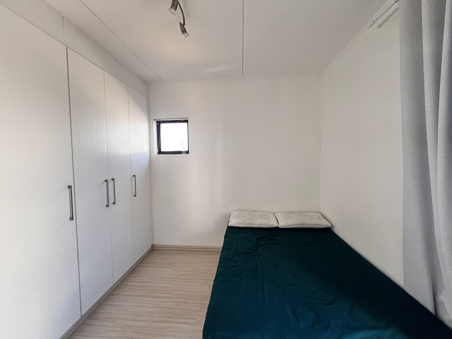 To Let 3 Bedroom Property for Rent in Barbeque Downs Gauteng
