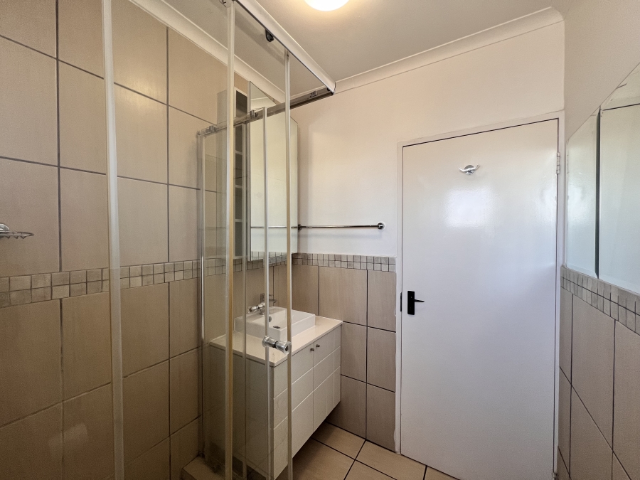 To Let 3 Bedroom Property for Rent in Barbeque Downs Gauteng