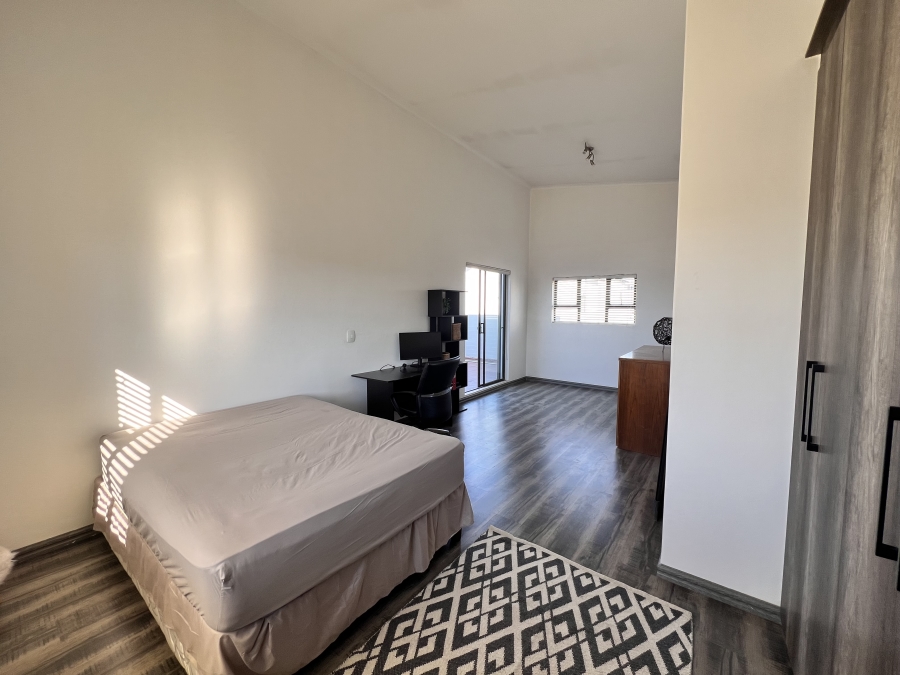 To Let 3 Bedroom Property for Rent in Barbeque Downs Gauteng