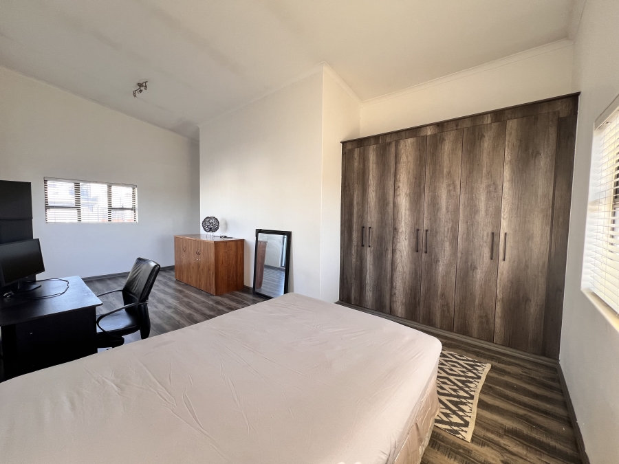 To Let 3 Bedroom Property for Rent in Barbeque Downs Gauteng