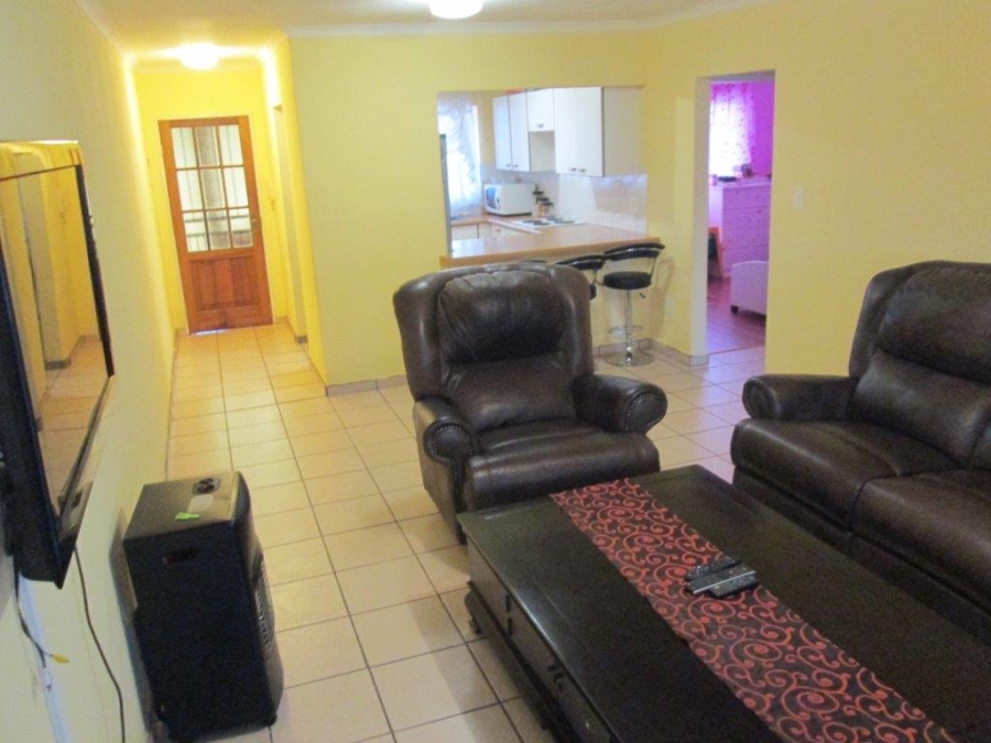 To Let 2 Bedroom Property for Rent in Sundowner Gauteng