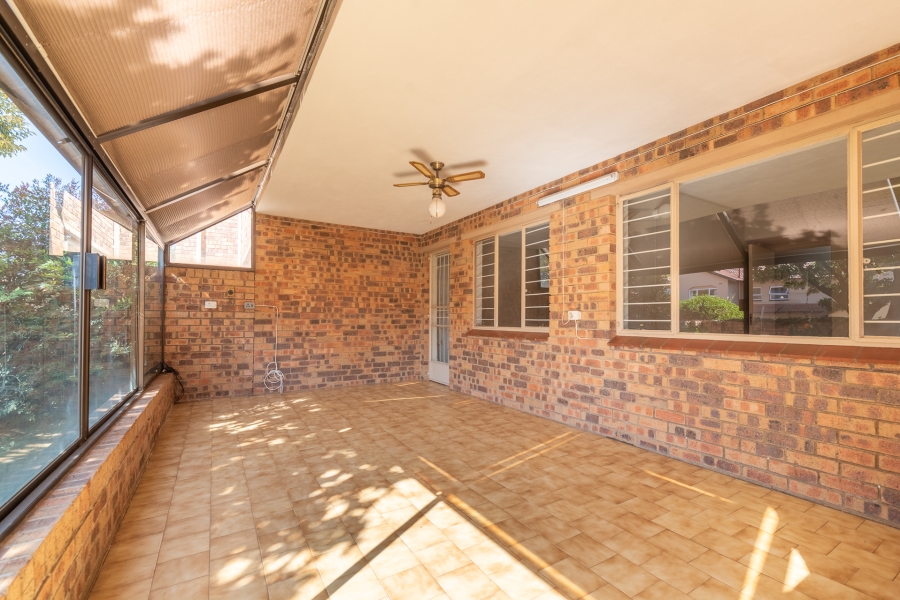 3 Bedroom Property for Sale in Fairland Gauteng