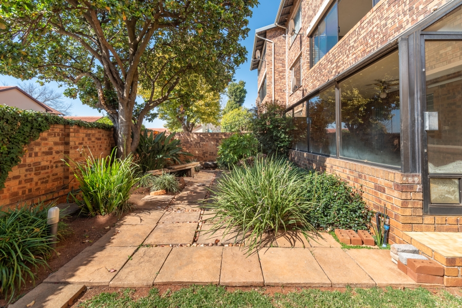 3 Bedroom Property for Sale in Fairland Gauteng