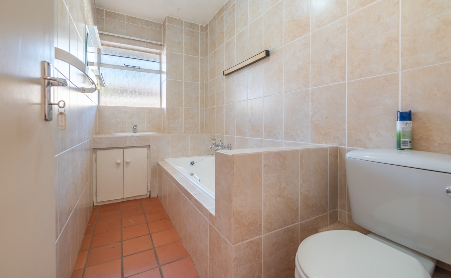 3 Bedroom Property for Sale in Fairland Gauteng